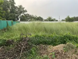 Block-N, 10 Katha, South-facing, Near Sports Complex, Bashundhara R/A