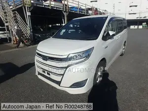Toyota Noah 2021 White