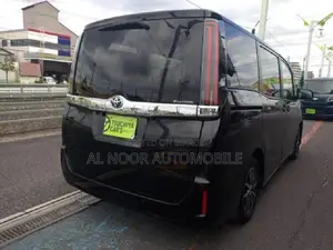 Toyota Noah 2021 Black