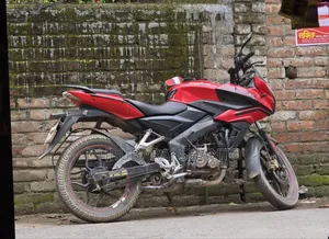 Bajaj Pulsar 150 2017 Red