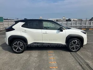 Toyota Yaris Cross 2021 Pearl