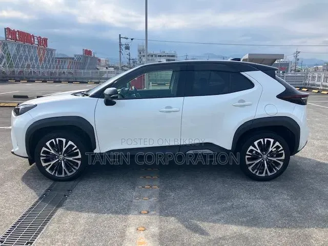 Toyota Yaris Cross 2021 Pearl