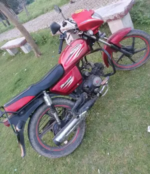 রানার এডি৮০এস-ডিলাক্স ২০১৯ লাল
