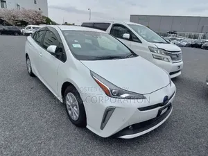 Toyota Prius 2021 Pearl
