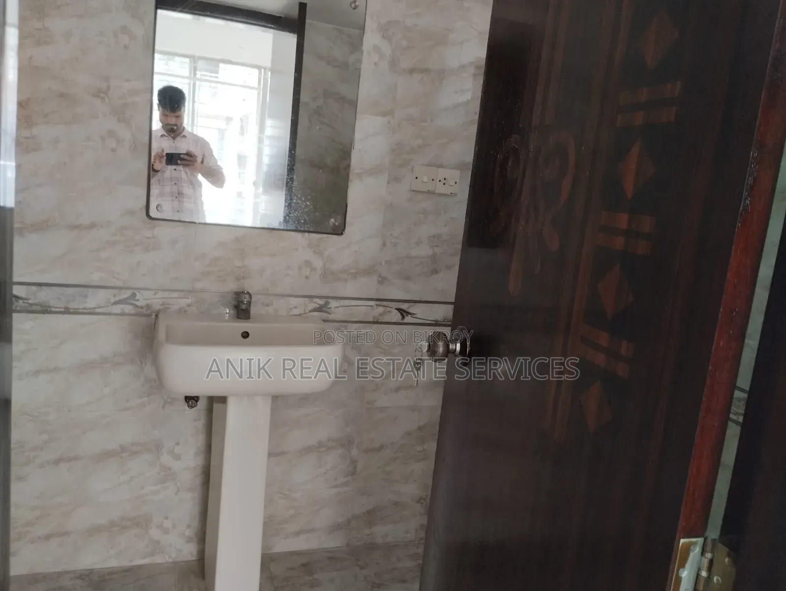 2700 SFT Office Space Rent for Banani