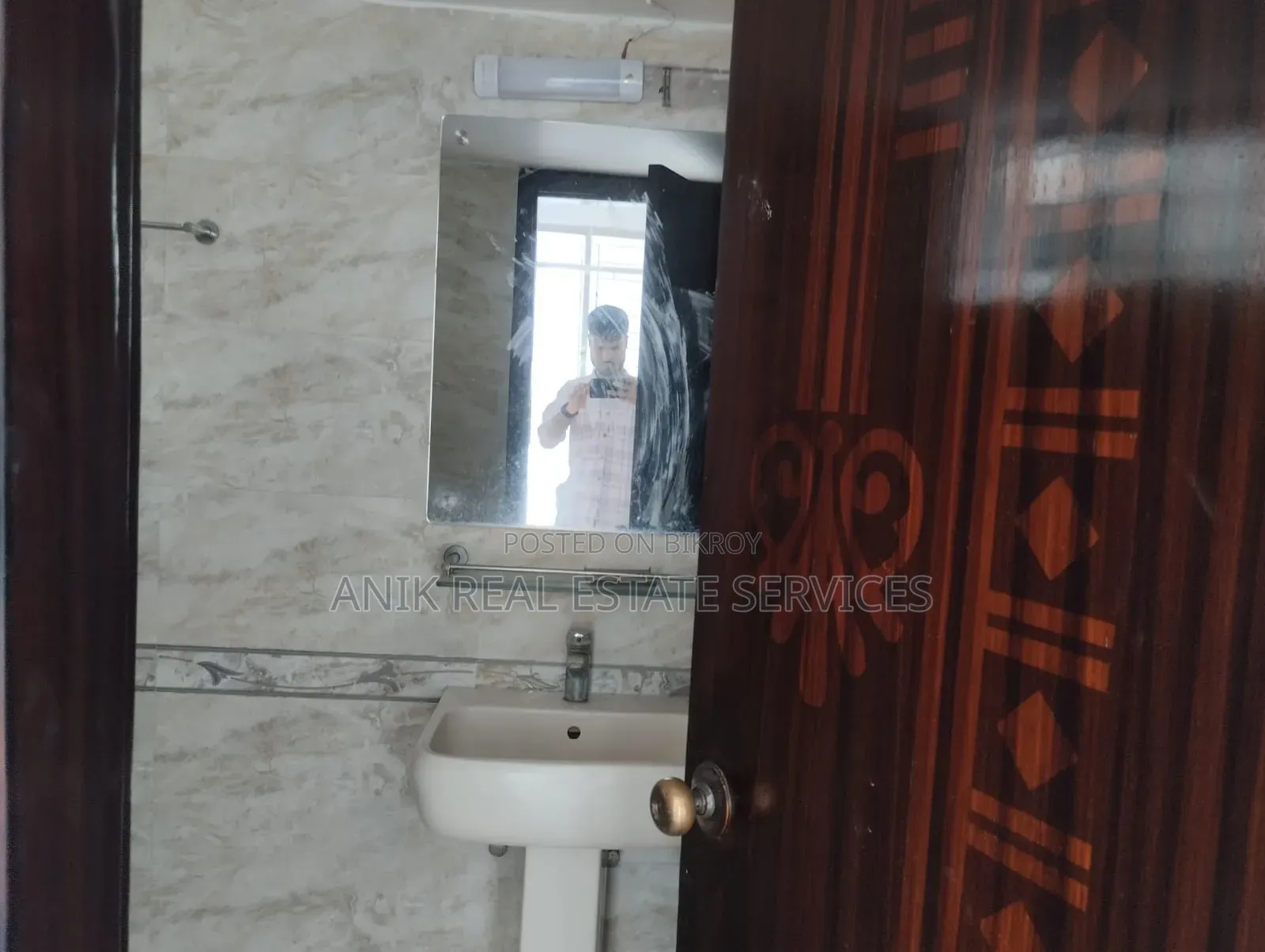 2700 SFT Office Space Rent for Banani