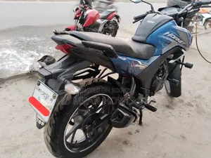 Honda Hornet 2018 Blue