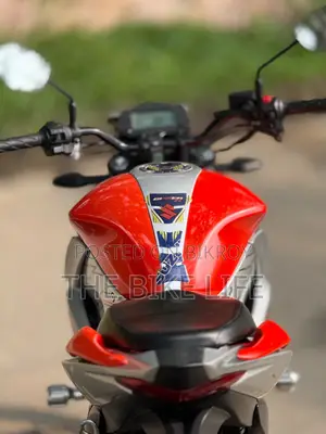 সুজুকি জিক্সার এফআই এবিএস ২০২৪ কমলা