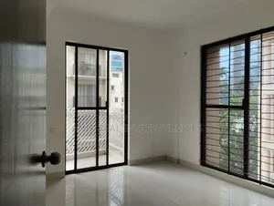 গুলশানের অনিক রিয়েল এস্টেটে ৩ বেডরুমের অ্যাপার্টমেন্ট ভাড়ার জন্য