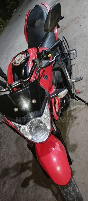 সুজুকি জিক্সার এসএফ ২০১৯ রেড