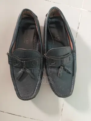 Lasocki Genuine Leather Tassel Loafers for Men (Used) - Size [39]