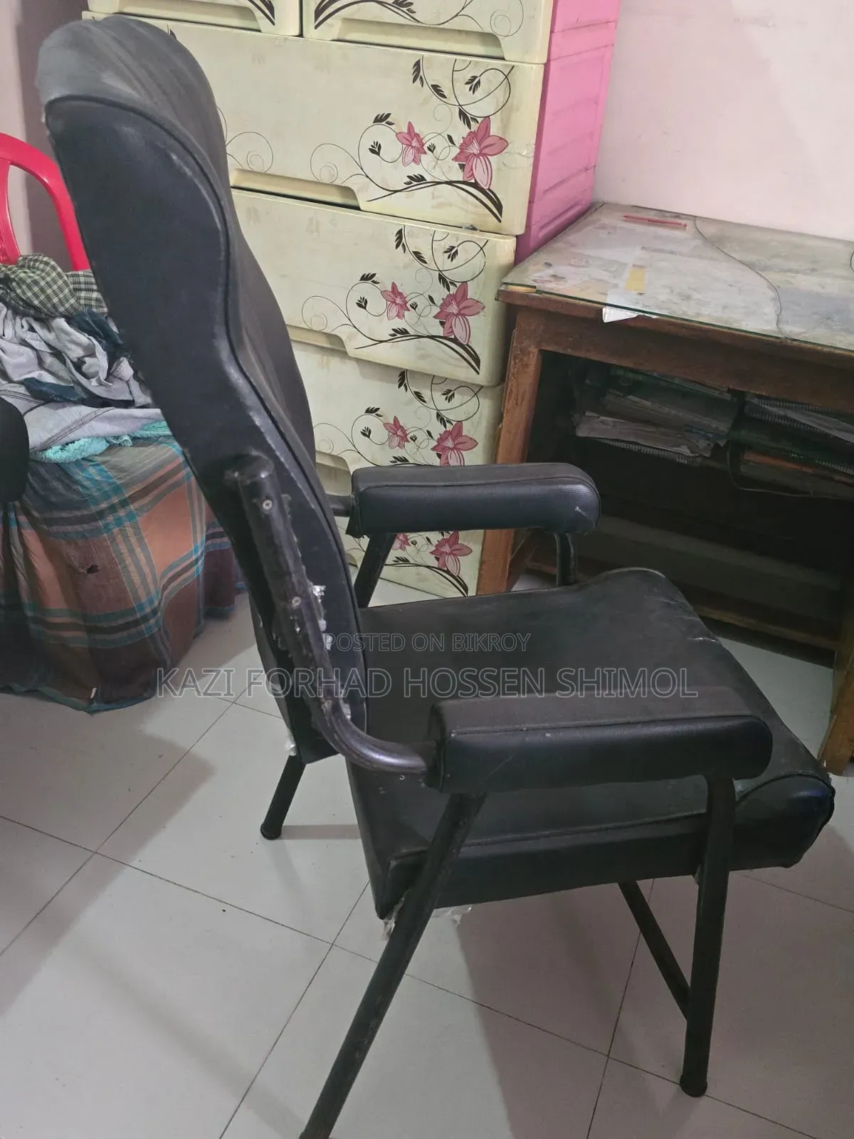 কাস্টমাইজ অফিস চেয়ার উইথ প্রিমিয়াম ফোম