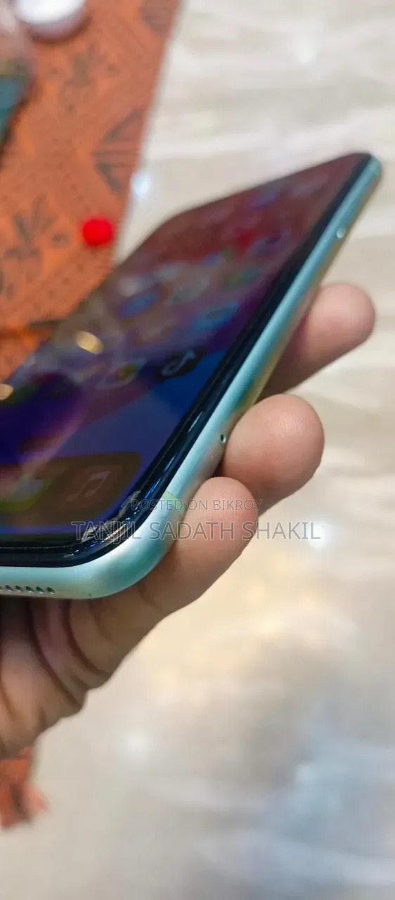 Apple iPhone 11 64 GB