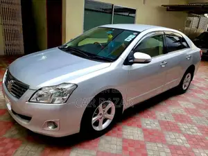 টয়োটা প্রিমিও ২০১৪ সিলভার