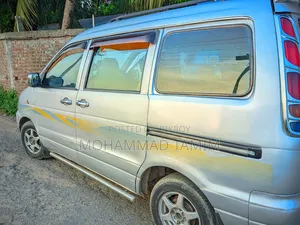 Toyota Regius ১৯৯৭ গ্রে