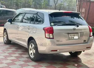 Toyota Corolla Fielder 2012 Silver