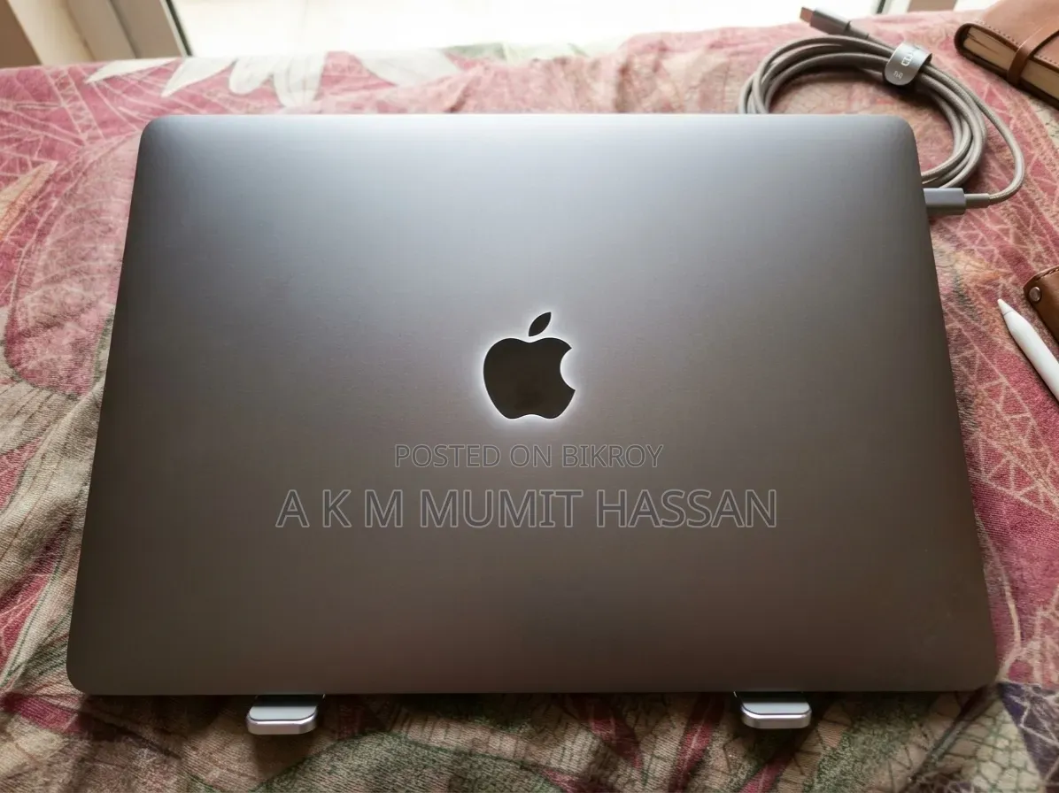 Laptop Apple MacBook Pro 2017 16GB Intel Core I7 SSD 256GB