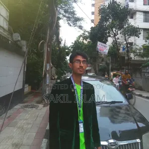 নিরাপত্তাকর্মী হিসেবে ফুল টাইম চাকরি।