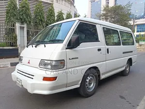 Mitsubishi L300 2010 White