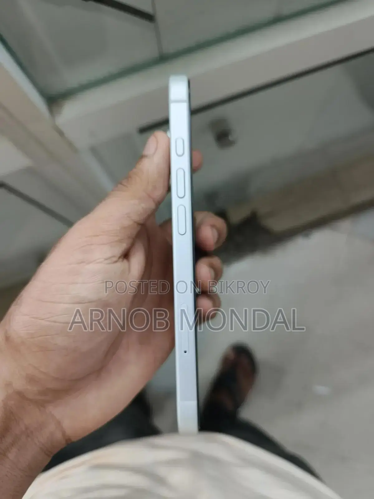New Apple iPhone 16 128 GB White