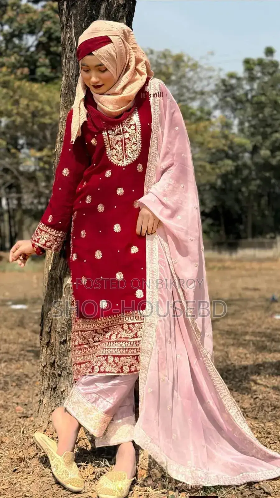 সফট জর্জেট উইথ সিকোয়েন্স এমব্রয়ডারি থ্রি পিস