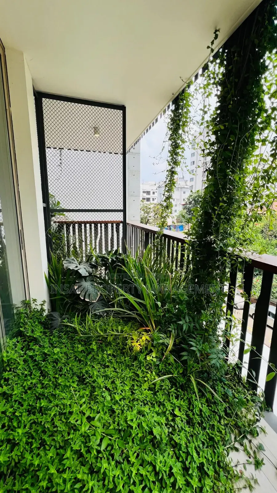 4-bedroom Apartment in Baridhara for Rent