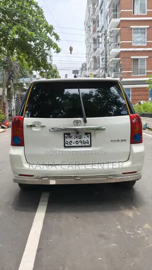 Toyota Raum 2004 Pearl