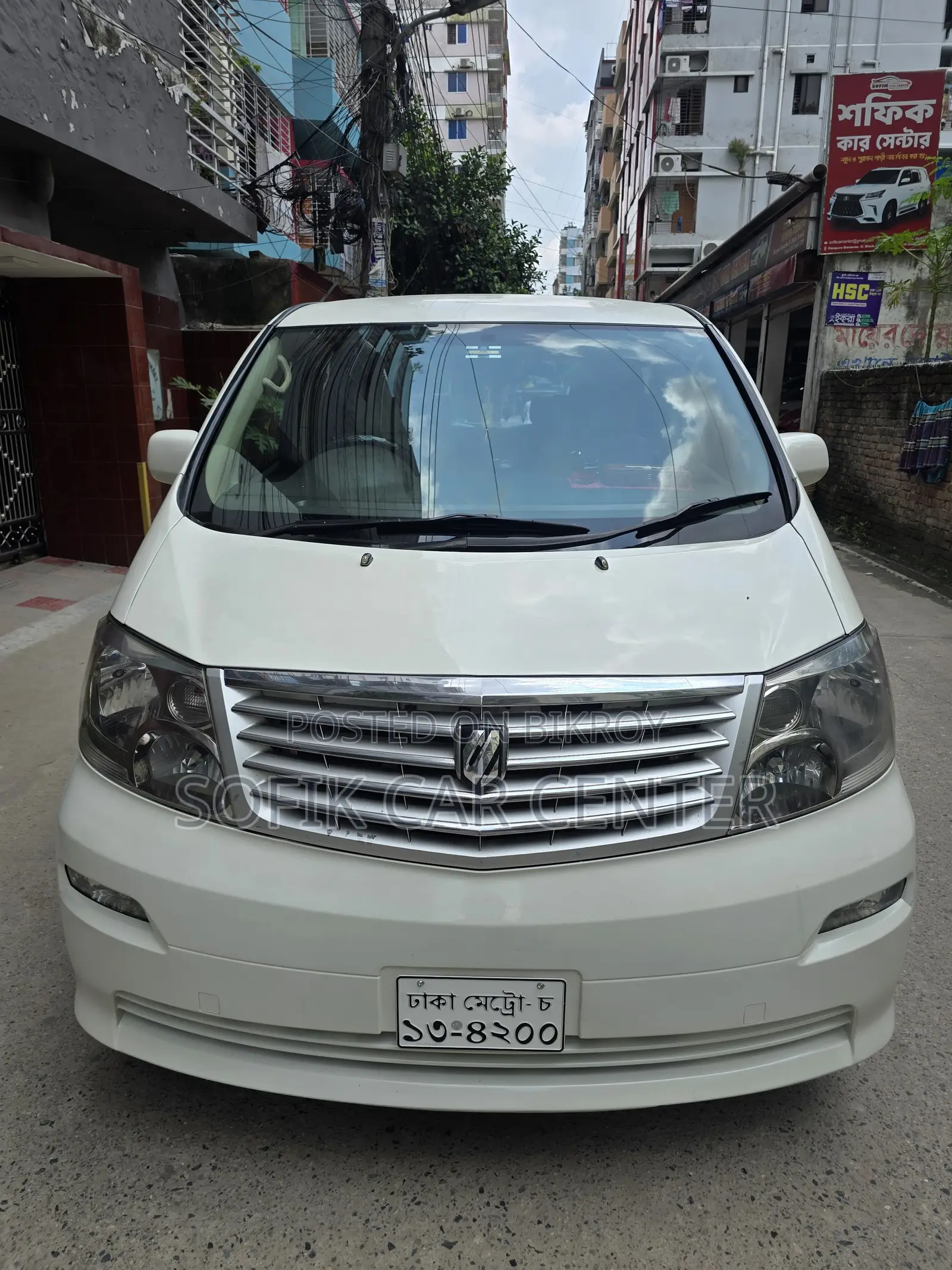 Toyota Alphard 2004 White