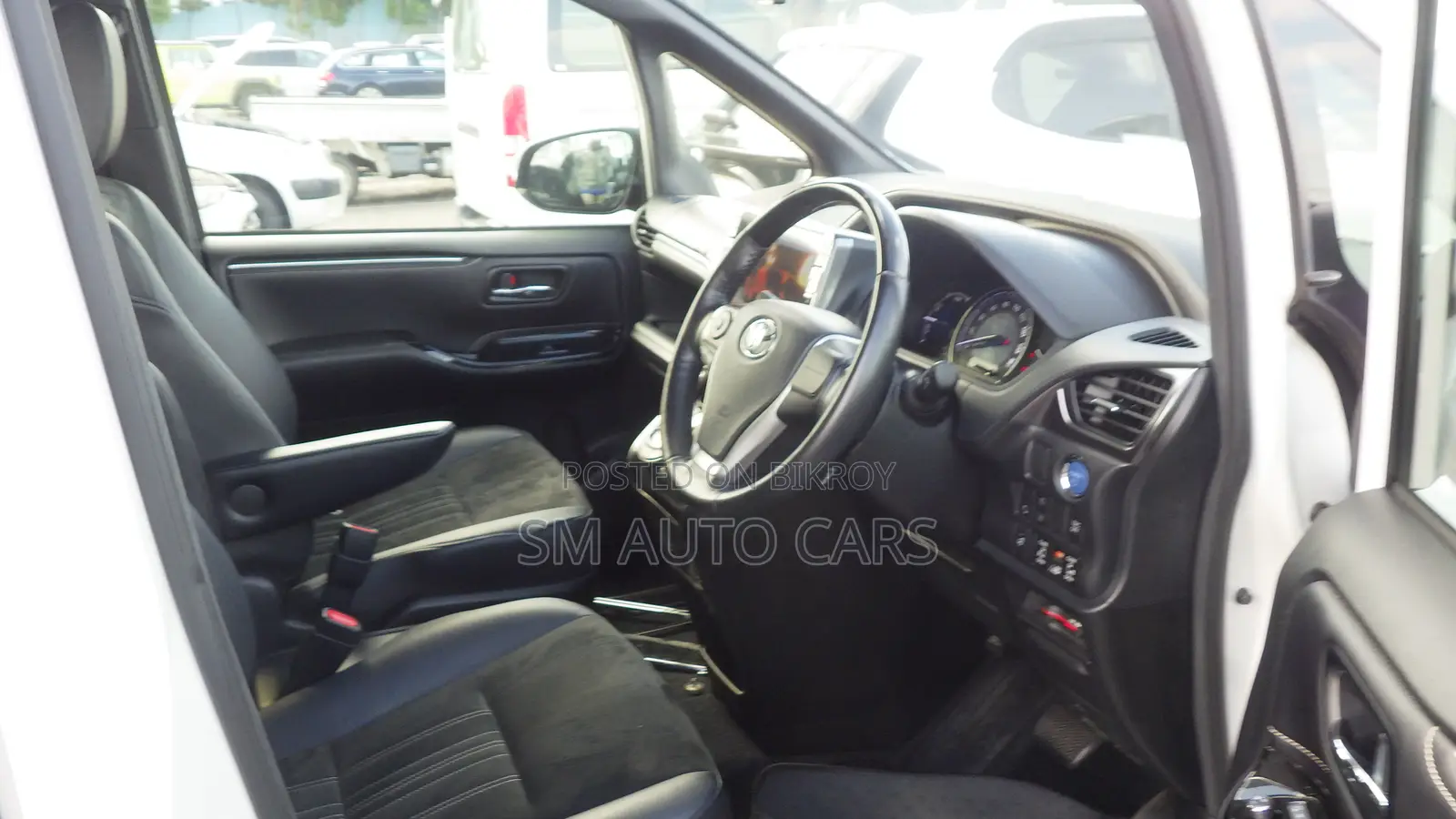 Toyota Esquire 2021 Pearl