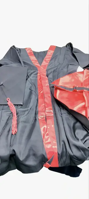 গ্রেজুয়েশন গাউন