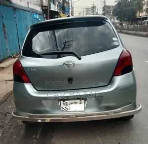 Toyota Vitz 2009 Green