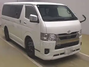 Toyota HiAce 2022 Pearl