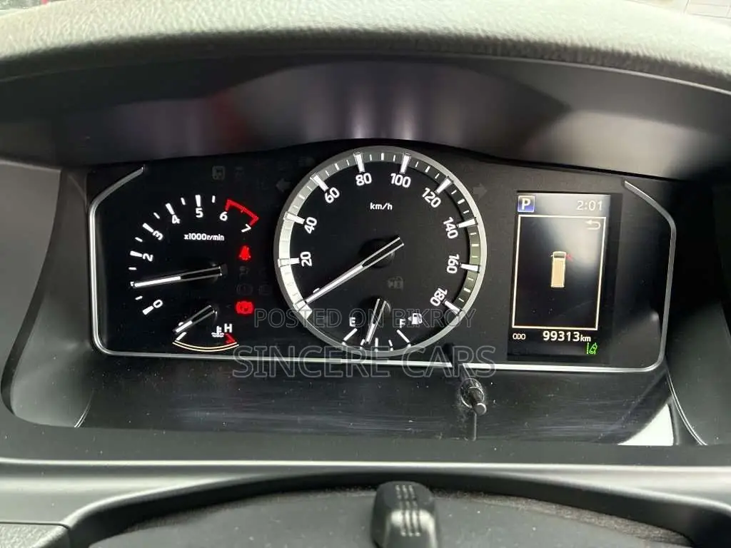 Toyota HiAce 2022 Pearl