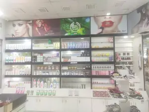 Stern Plaza shop for rent