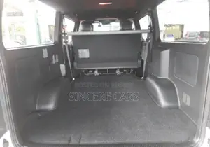 Toyota HiAce 2021 Pearl