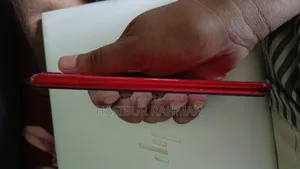 Apple iPhone 11 64 GB Red