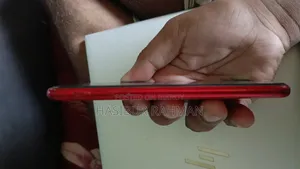 Apple iPhone 11 64 GB Red