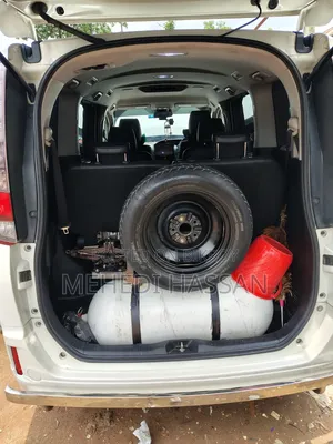 Toyota Noah 2016 Pearl