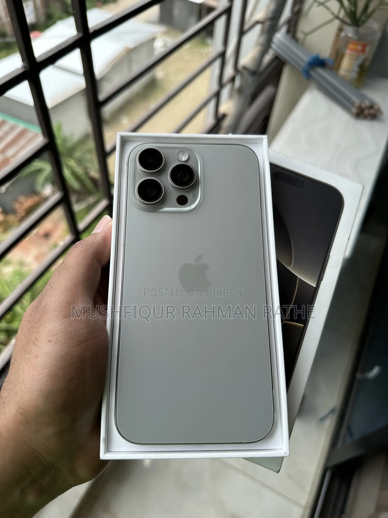 Apple iPhone 16 Pro Max 256 GB Gray