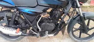 বাজাজ ডিসকভার ১২৫ ২০০৯ কালো