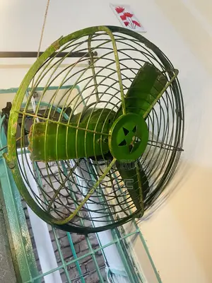 ছোট স্টিলের Fan