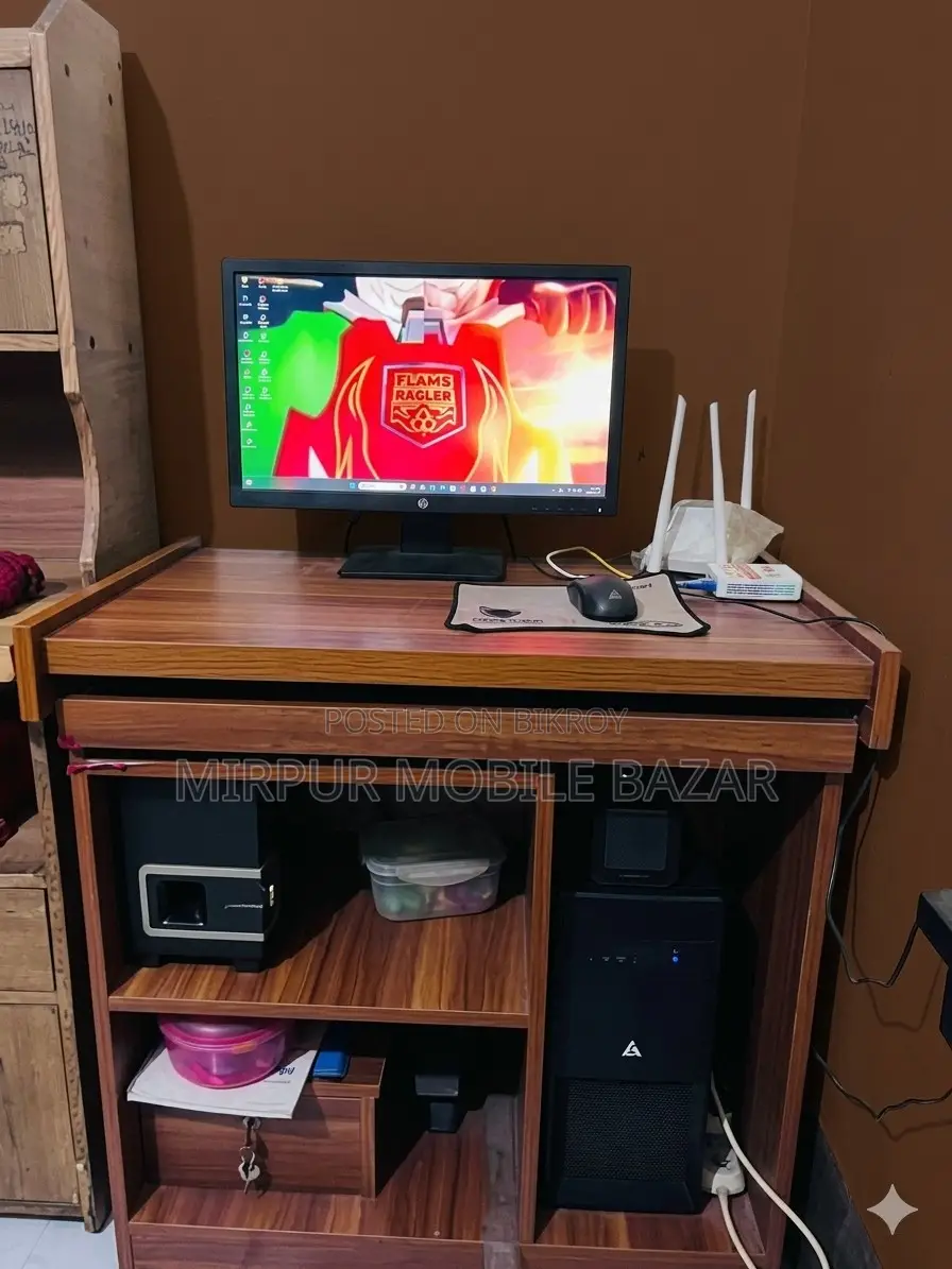 New Desktop Computer Gigabyte GB-BSi3A-6100 8GB Intel Core I7 SSD 128GB
