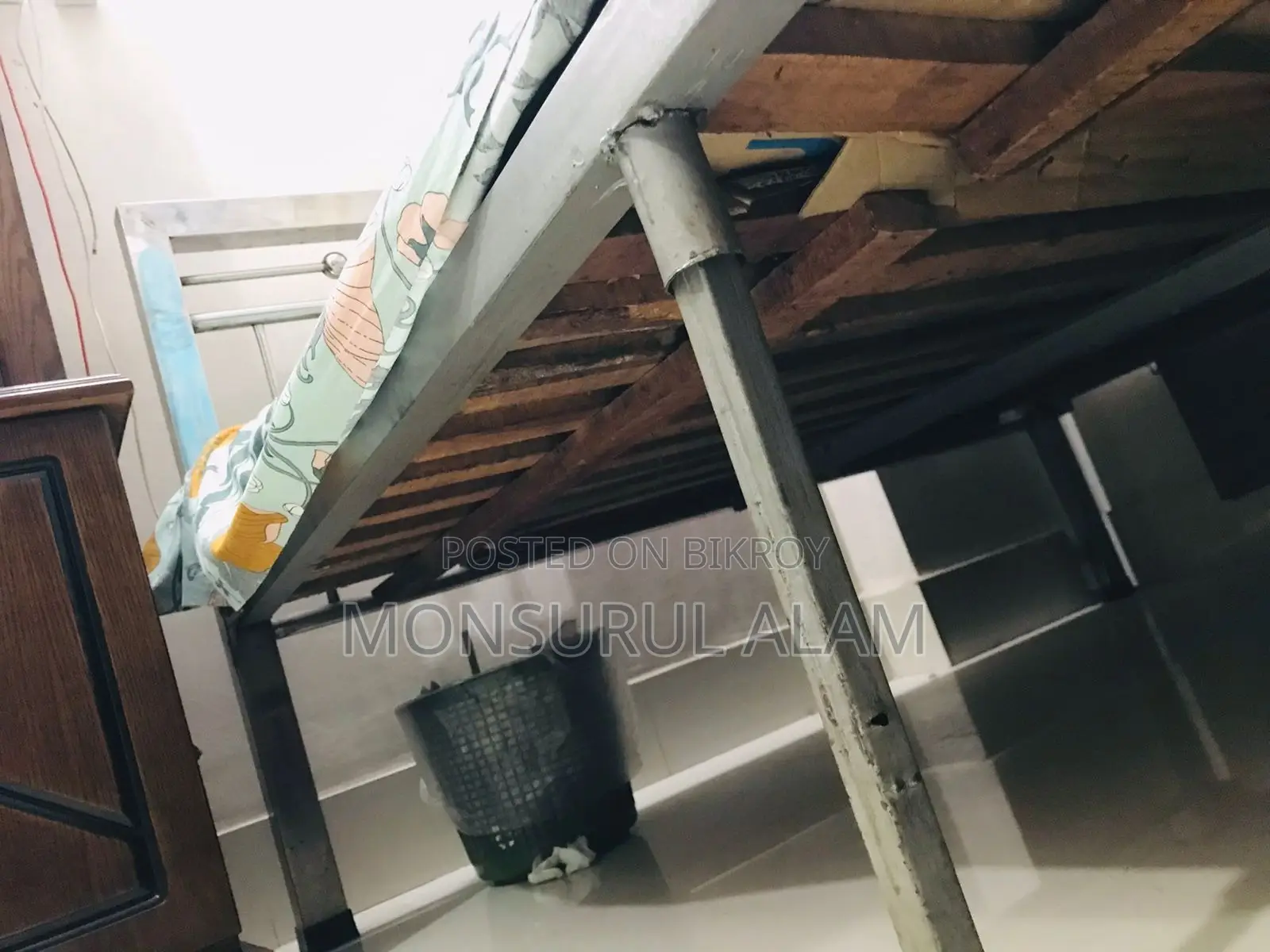 ৫×৭ ফিট স্টেইনলেস স্টিল খাট