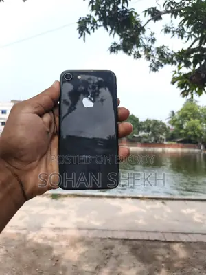 Apple iPhone 8 64 GB Black