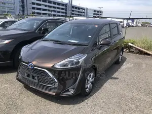 Toyota Sienta 1.5 Hybrid FWD 2021 Brown
