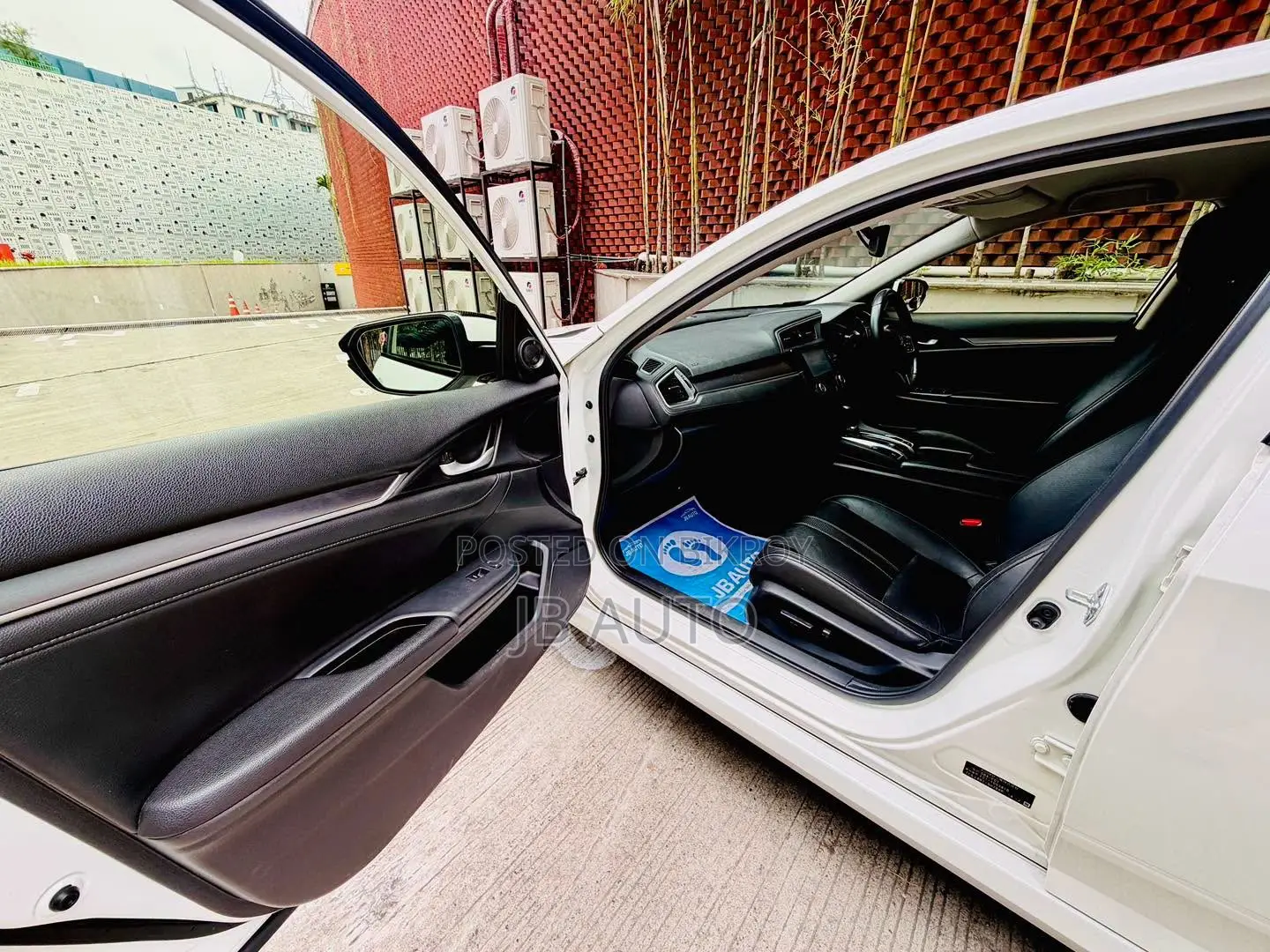 Honda Civic EX Sedan 2018 Pearl