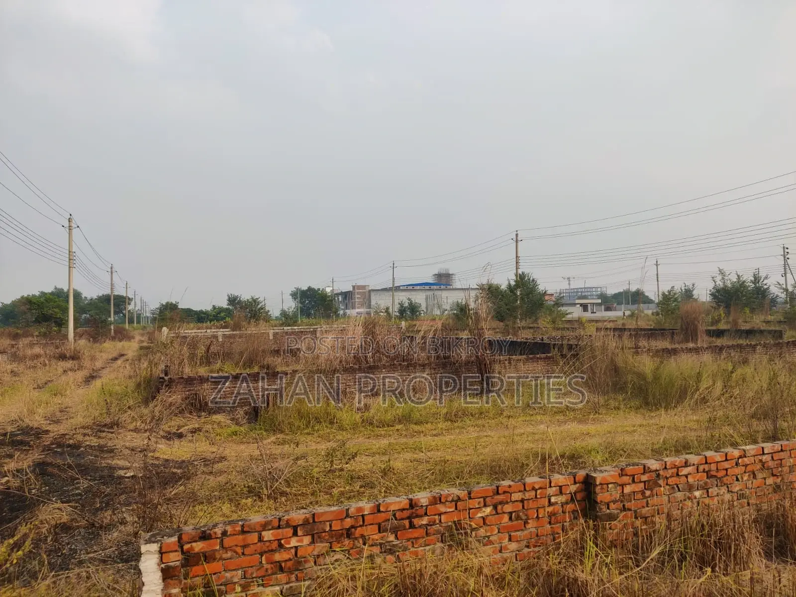 N Block 18 Katha Plot Sell South/North Face