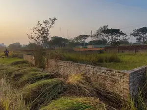 N Block 18 Katha Plot Sell South/North Face