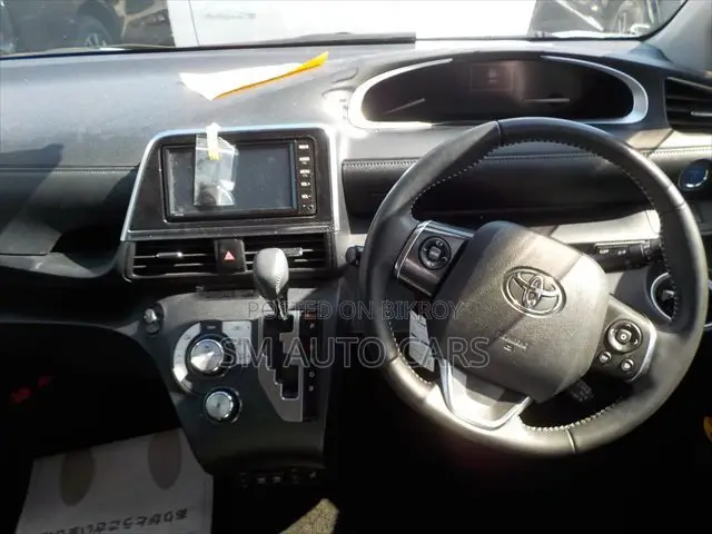 Toyota Sienta 1.5 Hybrid FWD 2021 Pearl