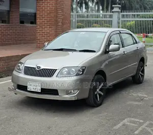 Toyota Corolla 2004 Gold